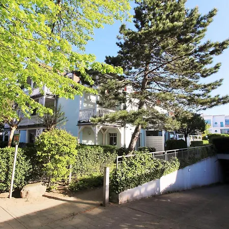 Appartementhaus Strandstrasse 32 3 * Ostseebad Kühlungsborn